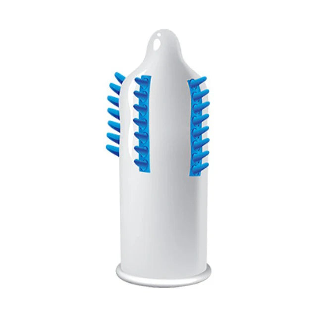Prezervativ stimulator EGZO Tough Cat Blue - Medium, cu texturi proeminente, din latex, diametru 52 mm, 1 buc.
